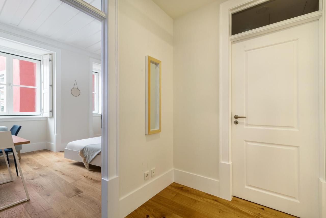 Modern Flat In Downtown Lisbon By Lovelystay Extérieur photo